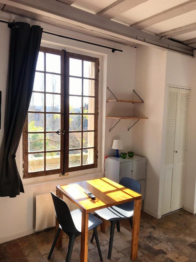 Appartement Spacieux Avec Une Vue Sur Tours Exterior photo